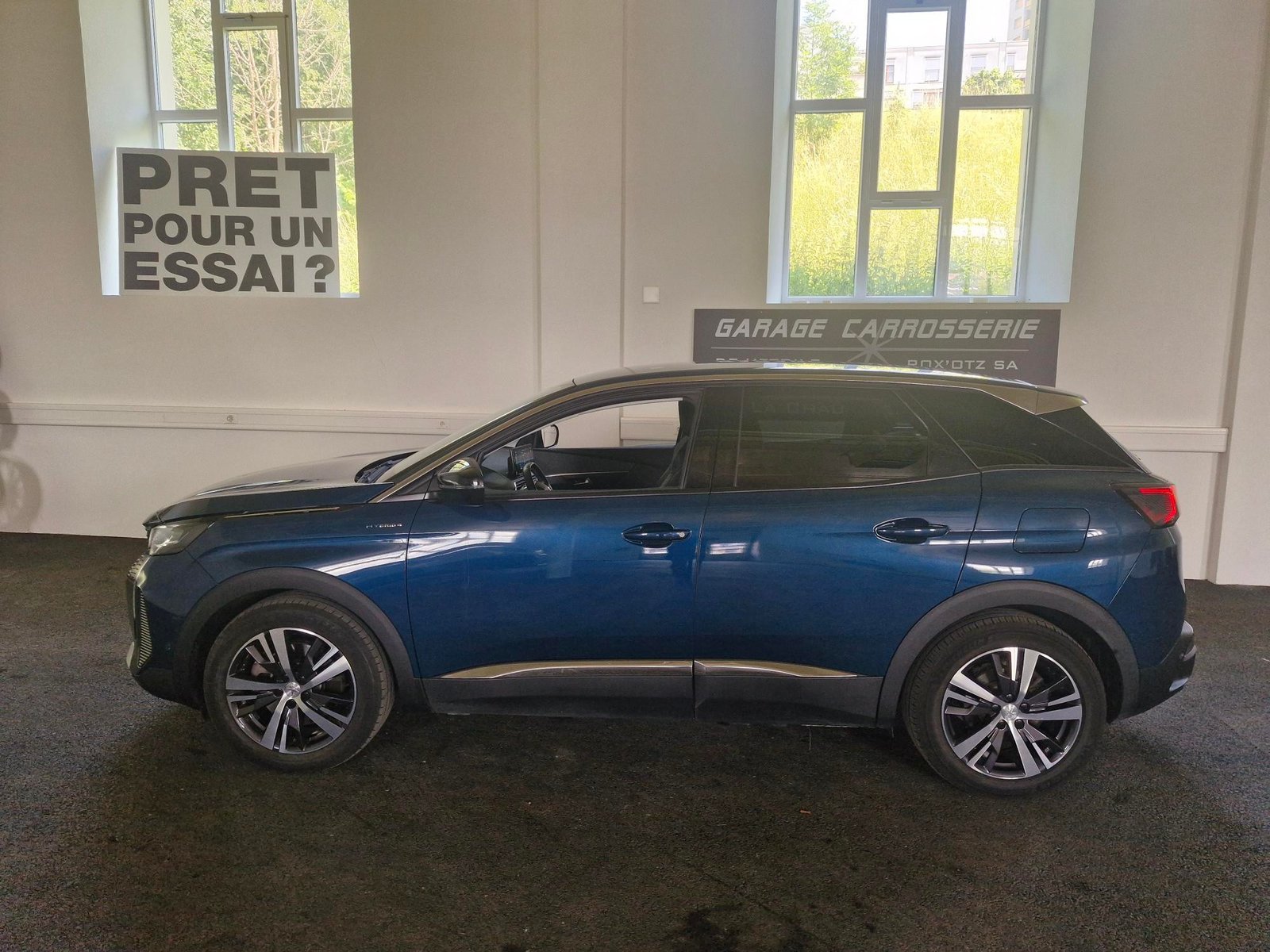 PEUGEOT 3008 300e Hybrid4 Allure Pack EAT8, Plug-in-Hybrid Petrol/Electric, Second hand / Used, Automatic - 3