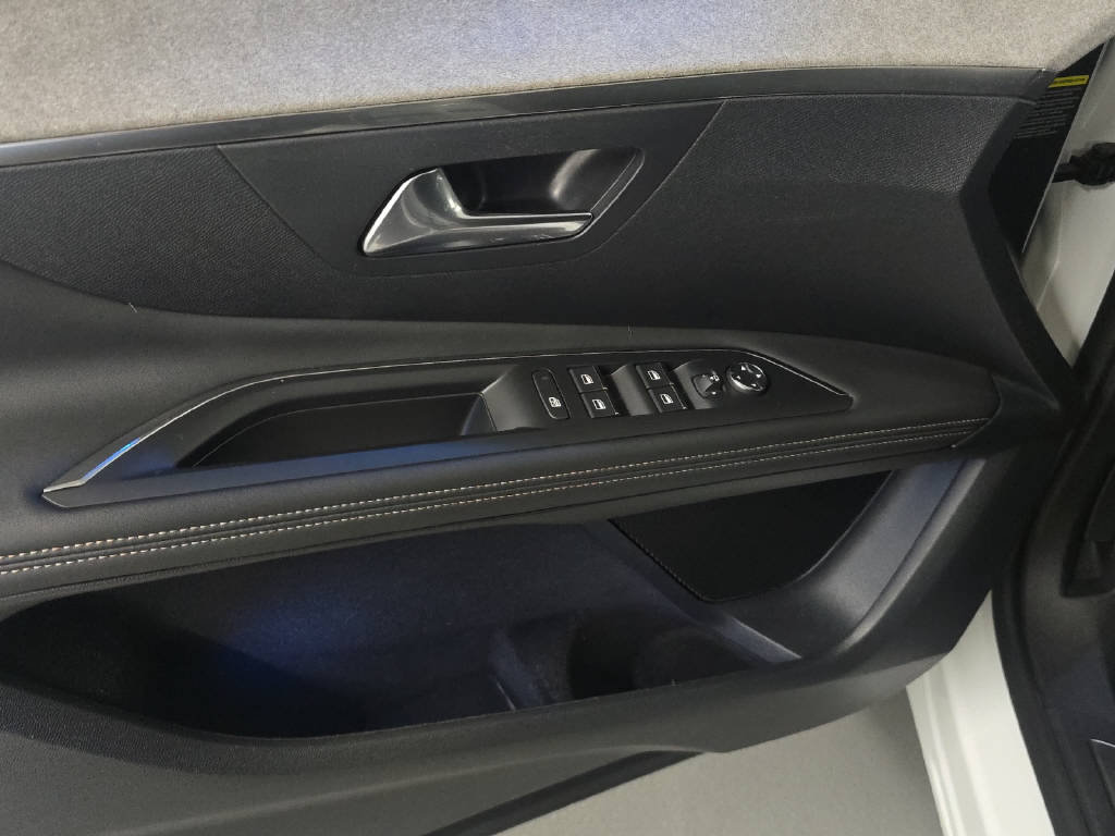 PEUGEOT 3008 1.6 Plug-in Hybrid4 GT, Plug-in-Hybrid Benzina/Elettrica, Occasioni / Usate, Automatico - 6
