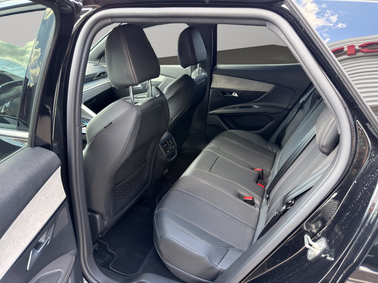 PEUGEOT 3008 1.6 Plug-in Hybrid GT, Voll-Hybrid Benzin/Elektro, Occasion / Gebraucht, Automatik - 5