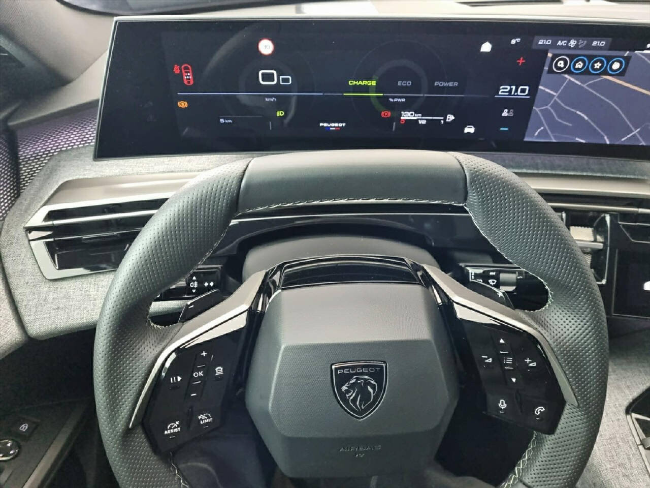 PEUGEOT 3008 1.2 Hybrid 145PS GT *Automat*, Mild-Hybrid Petrol/Electric, Second hand / Used, Automatic - 7