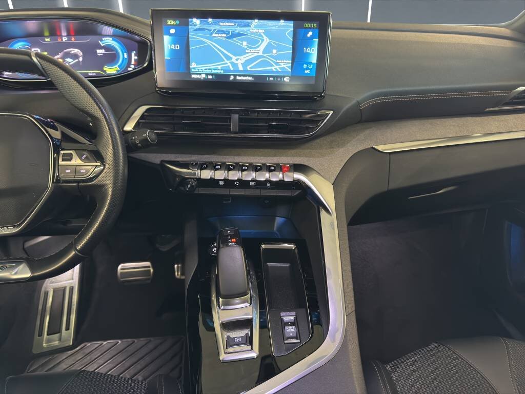 PEUGEOT 3008 225e Hybrid2 GT EAT8, Hybride Léger Essence/Électricité, Occasion / Utilisé, Automatique - 7