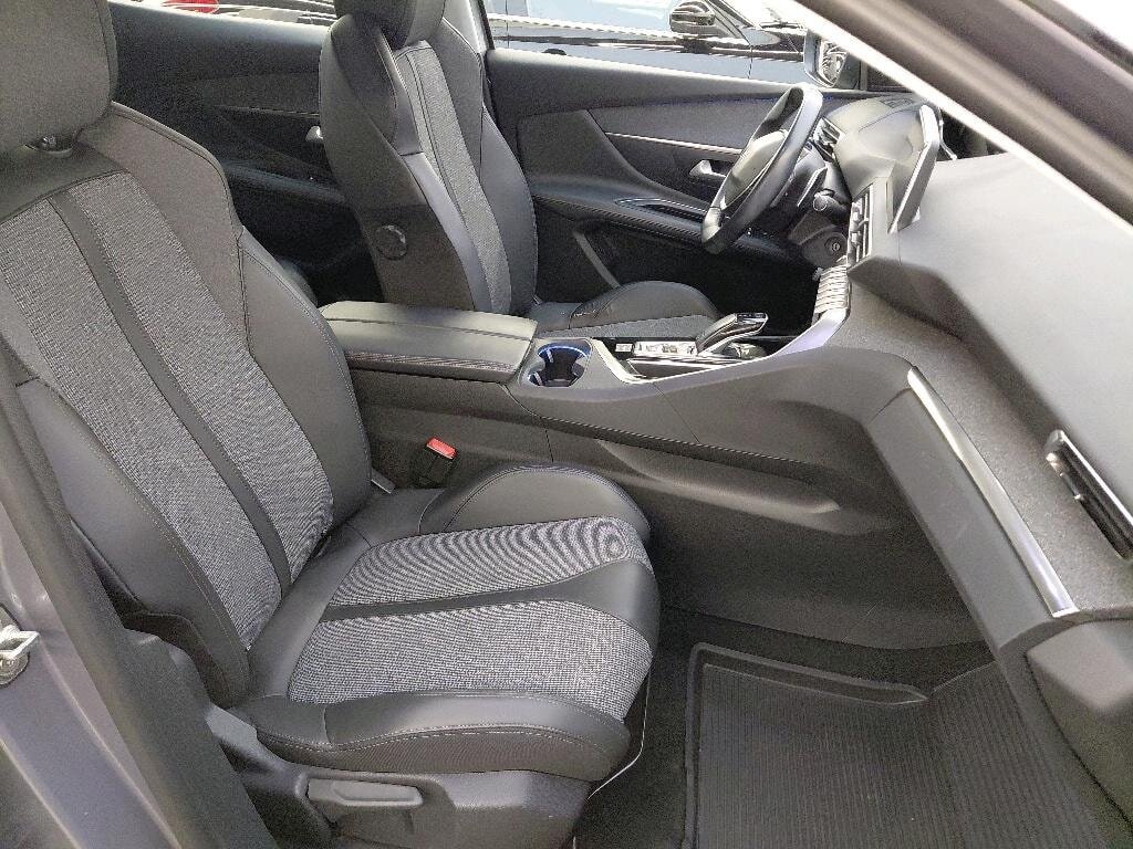 PEUGEOT 3008 1.5 BlueHDi Allure EAT ** Frisch ab MFK und Ser, Diesel, Occasion / Utilisé, Automatique - 5