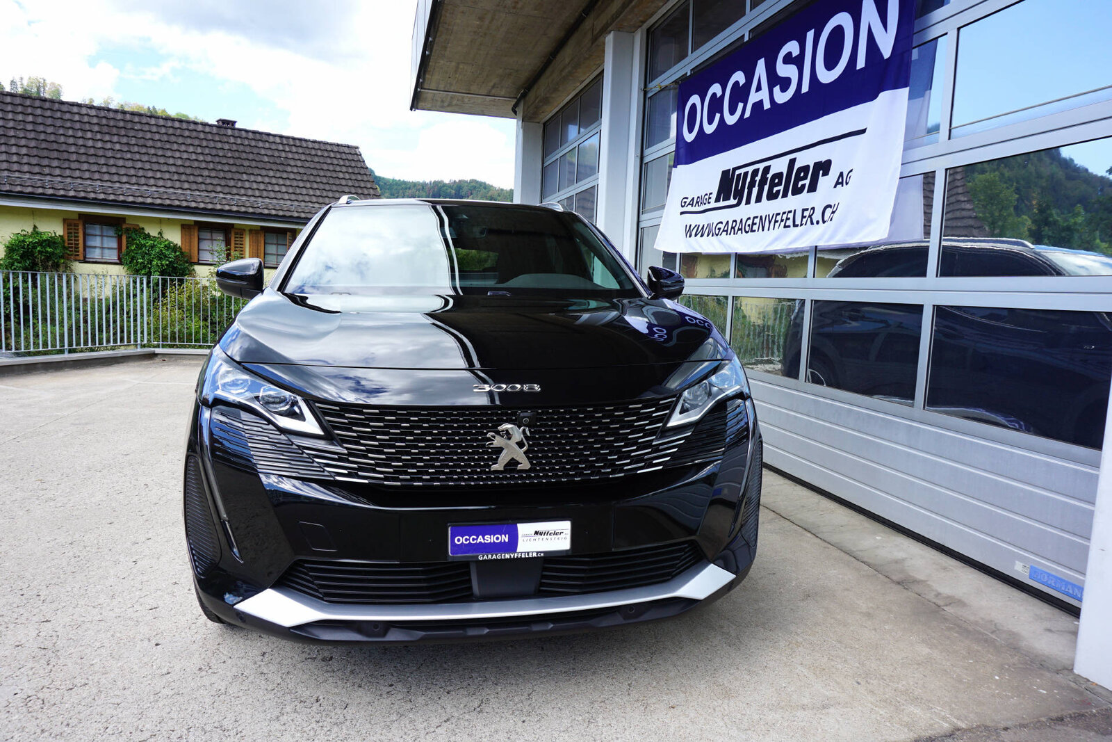 PEUGEOT 3008 1.2 Hybrid GT, Mild-Hybrid Benzin/Elektro, Occasion / Gebraucht, Automatik - 2