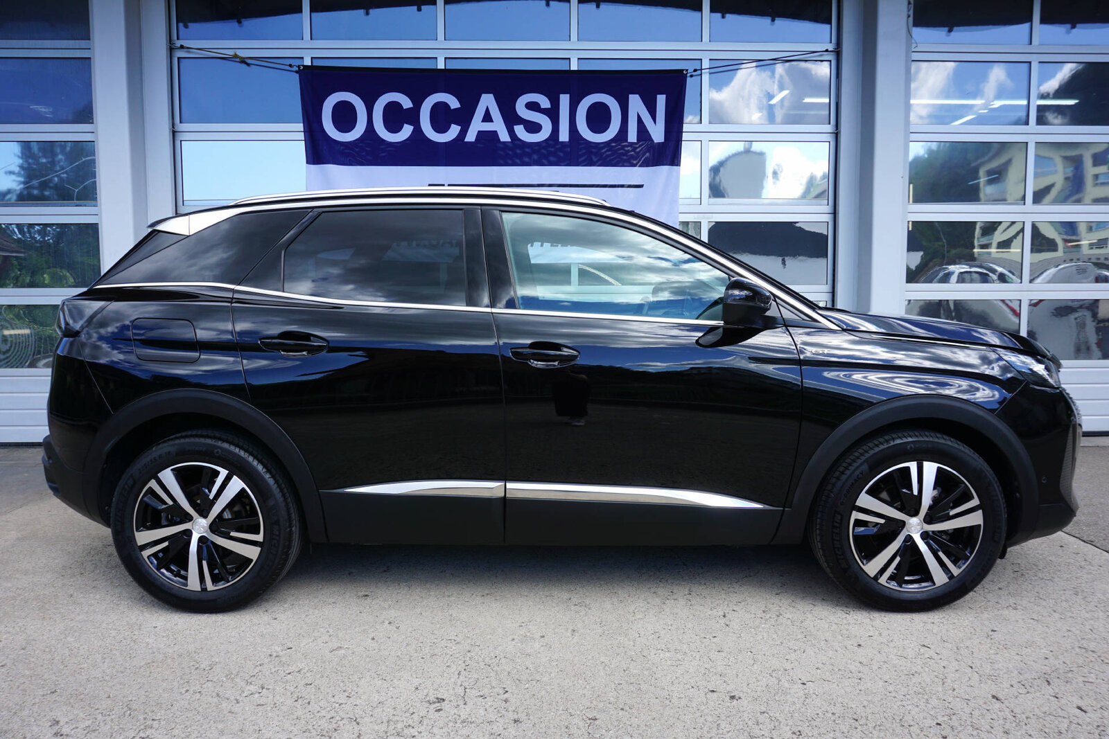 PEUGEOT 3008 1.2 Hybrid GT, Mild-Hybrid Benzin/Elektro, Occasion / Gebraucht, Automatik - 4