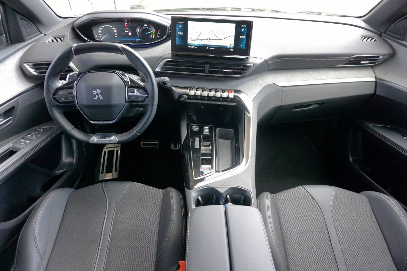 PEUGEOT 3008 1.2 Hybrid GT, Mild-Hybrid Benzin/Elektro, Occasion / Gebraucht, Automatik - 7