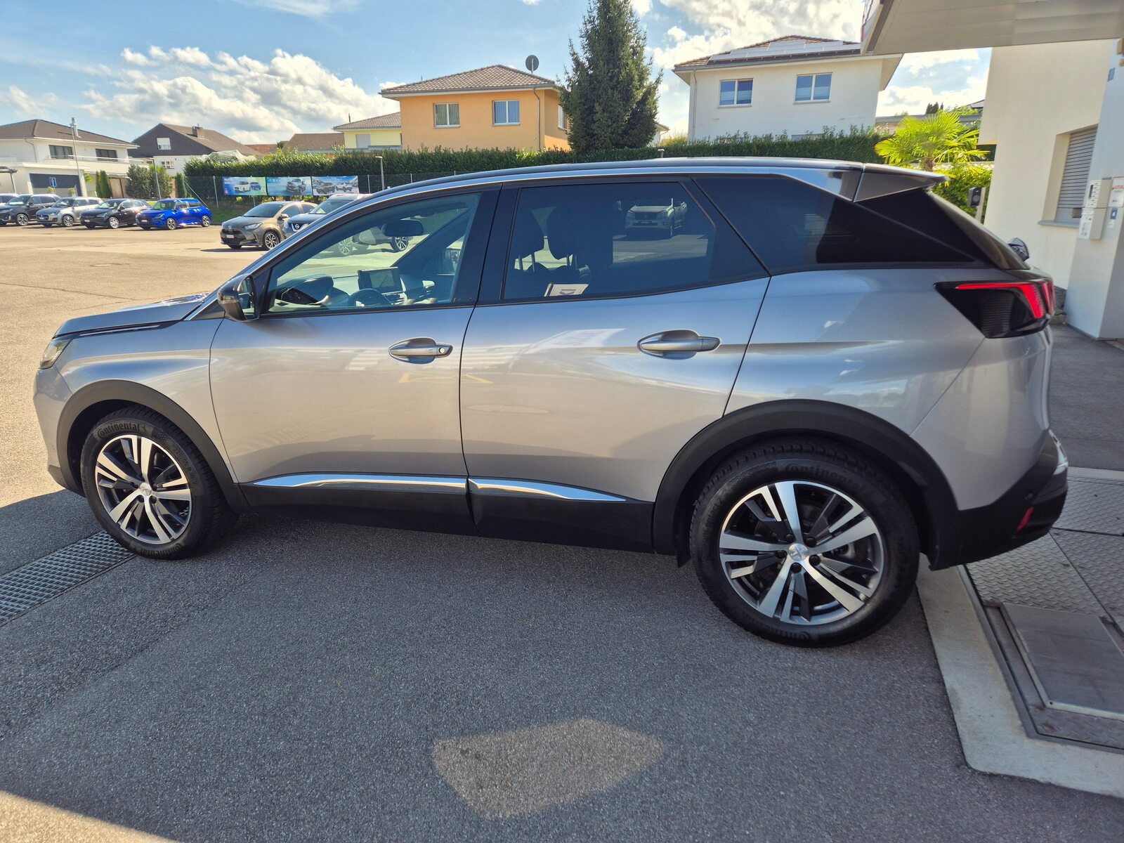 PEUGEOT 3008 1.2 PureTech Allure Pack, Petrol, Second hand / Used, Automatic - 3