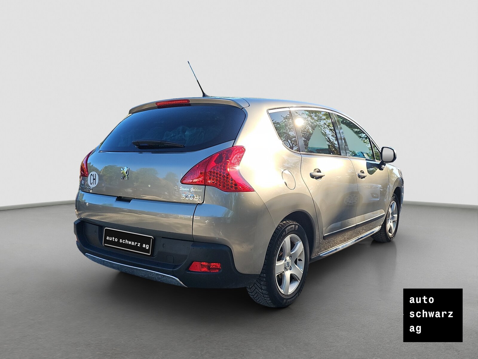PEUGEOT 3008 1.6 16V T Allure Tiptronic, Benzin, Occasion / Gebraucht, Automatik - 5
