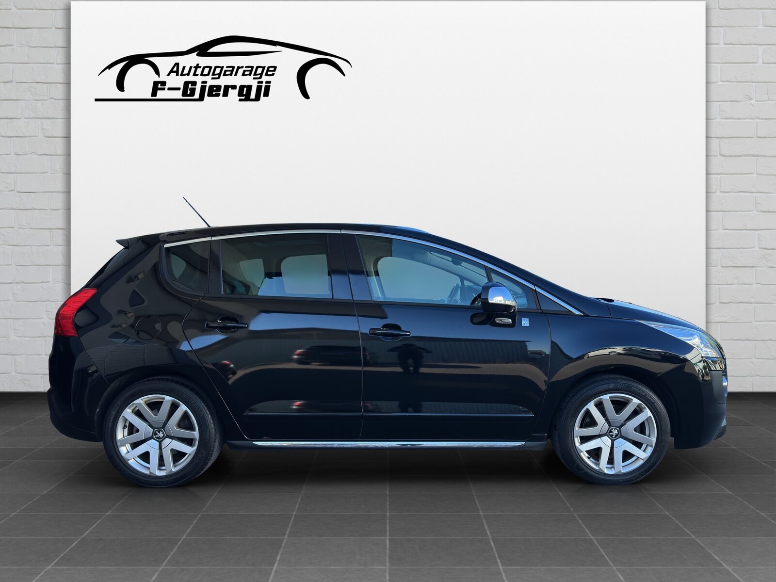 PEUGEOT 3008 HYbrid4 2.0 HDI EGS6, Second hand / Used, Automatic - 7