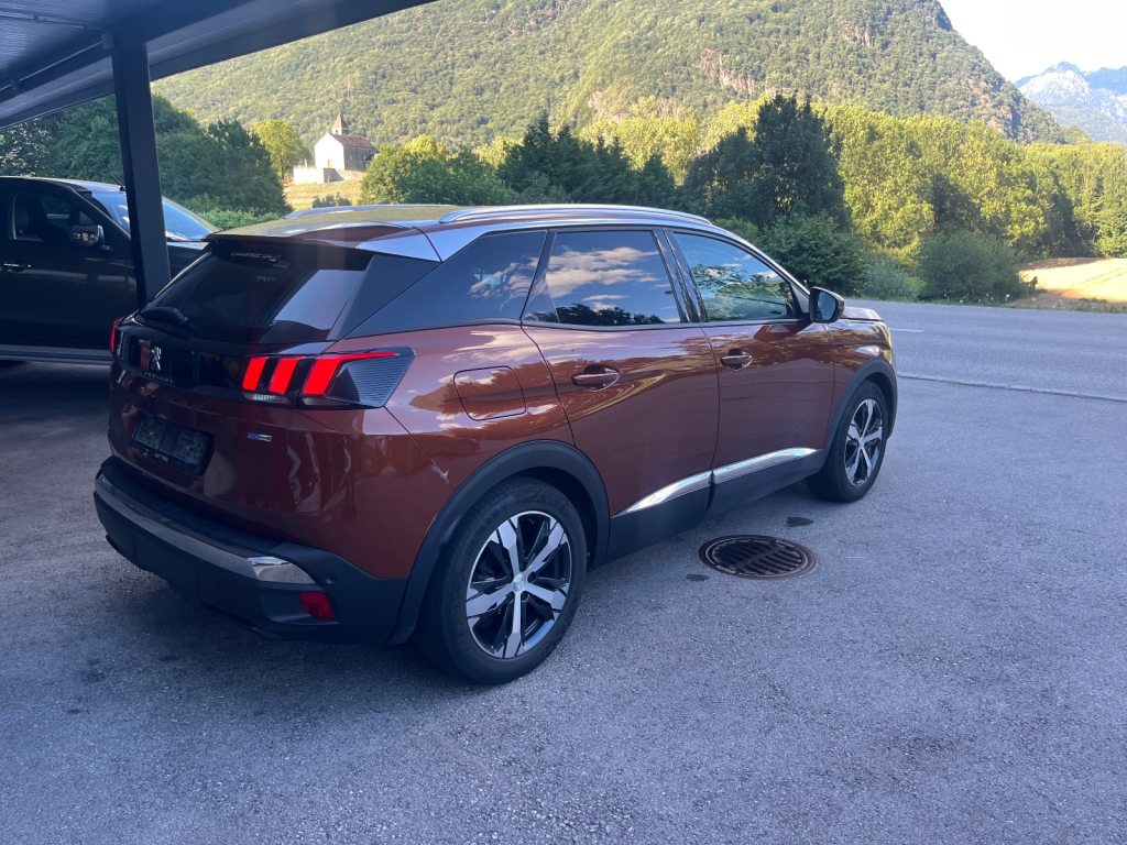 PEUGEOT 3008 1.2 PureTech Business Line, Essence, Occasion / Utilisé, Automatique - 3
