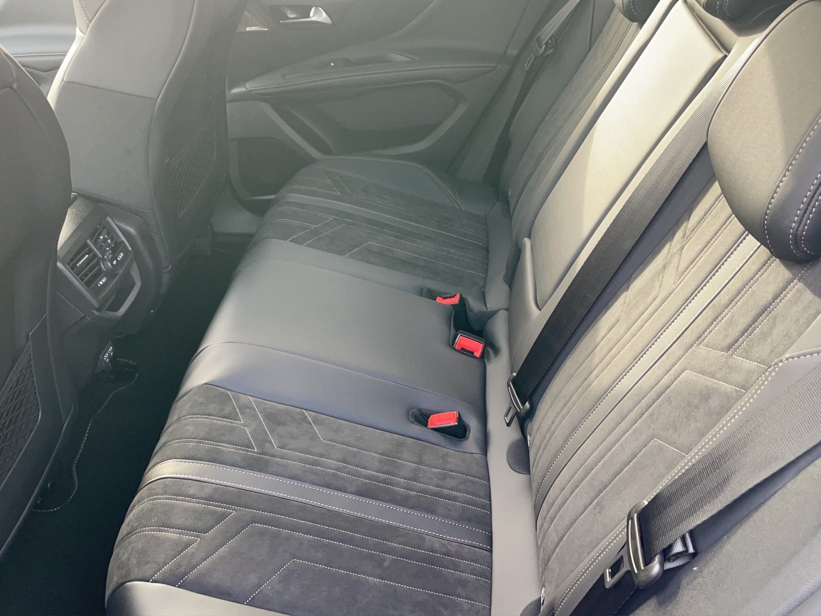 PEUGEOT 3008 1.2 Hybrid GT, Hybride Integrale Benzina/Elettrica, Auto dimostrativa, Automatico - 5
