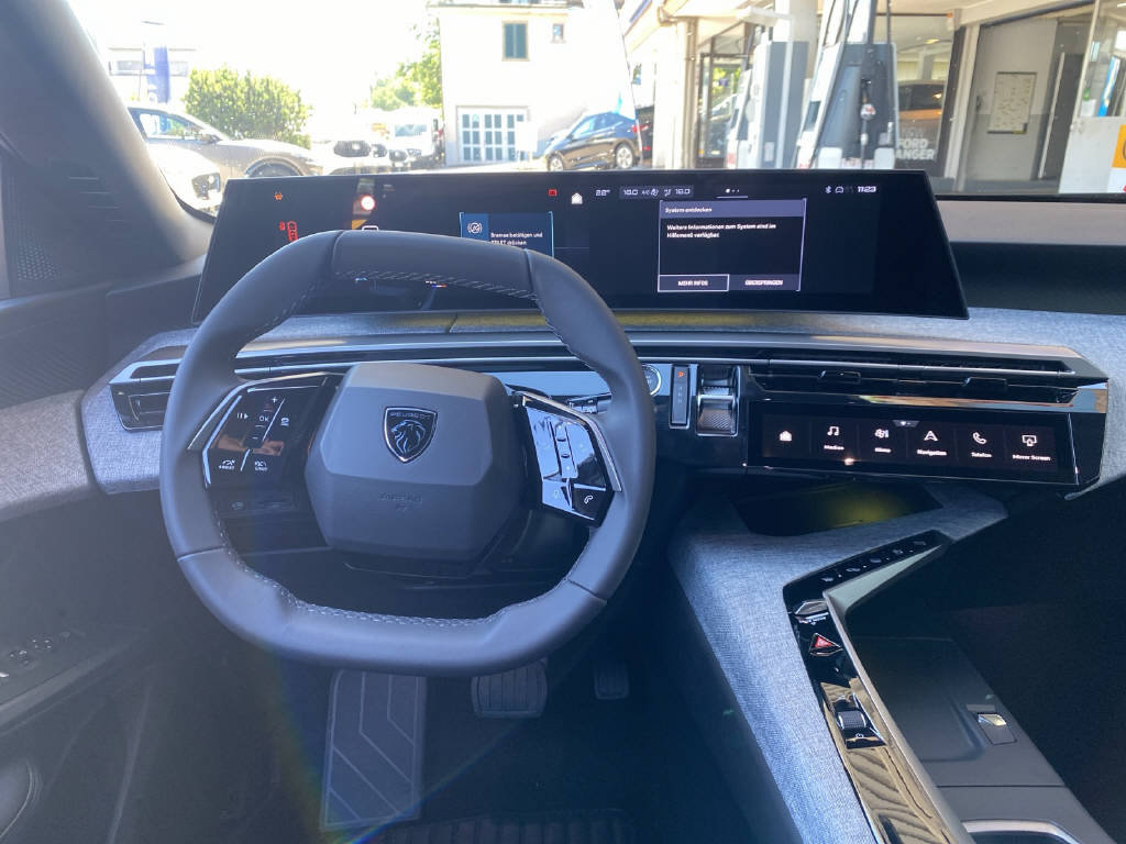 PEUGEOT 3008 e-Allure, Électrique, Voiture de démonstration, Automatique - 7