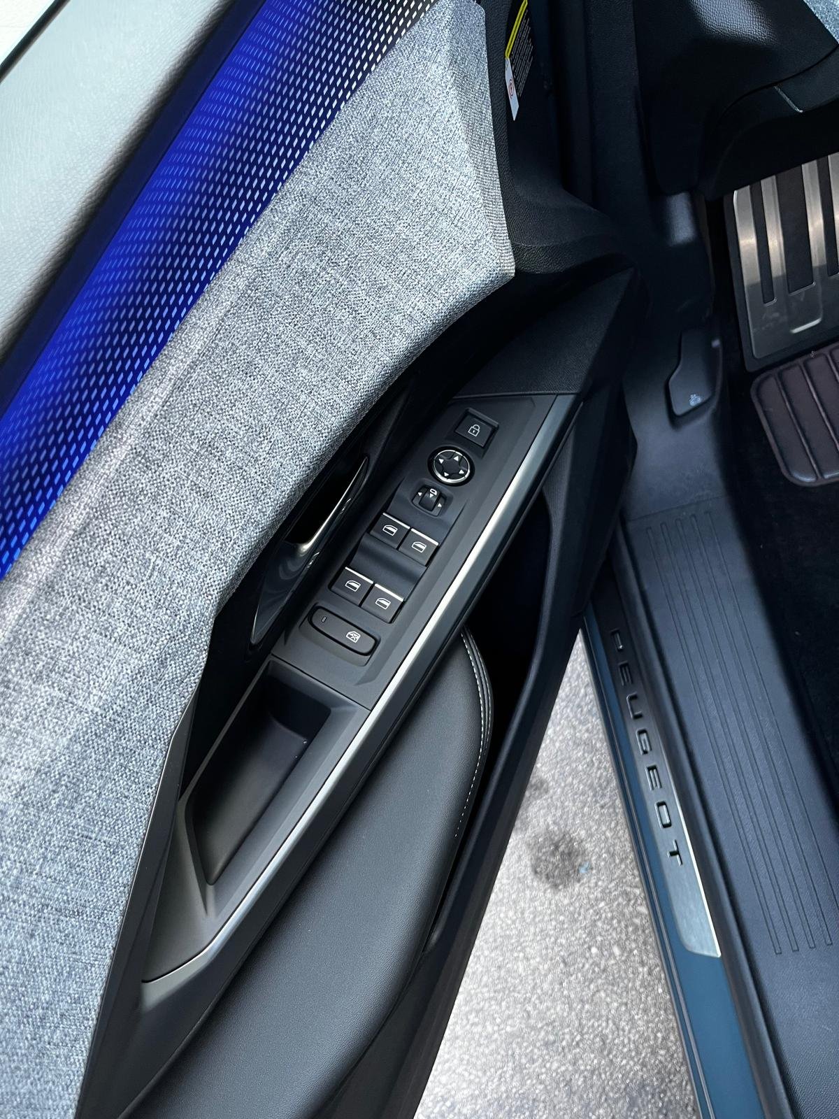 PEUGEOT 3008 1.2 Hybrid GT, Hybride Leggero Benzina/Elettrica, Auto dimostrativa, Automatico - 5