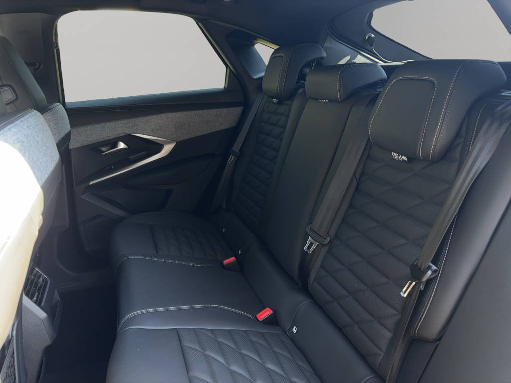 PEUGEOT 3008 e-Allure, Electric, Ex-demonstrator, Automatic - 7