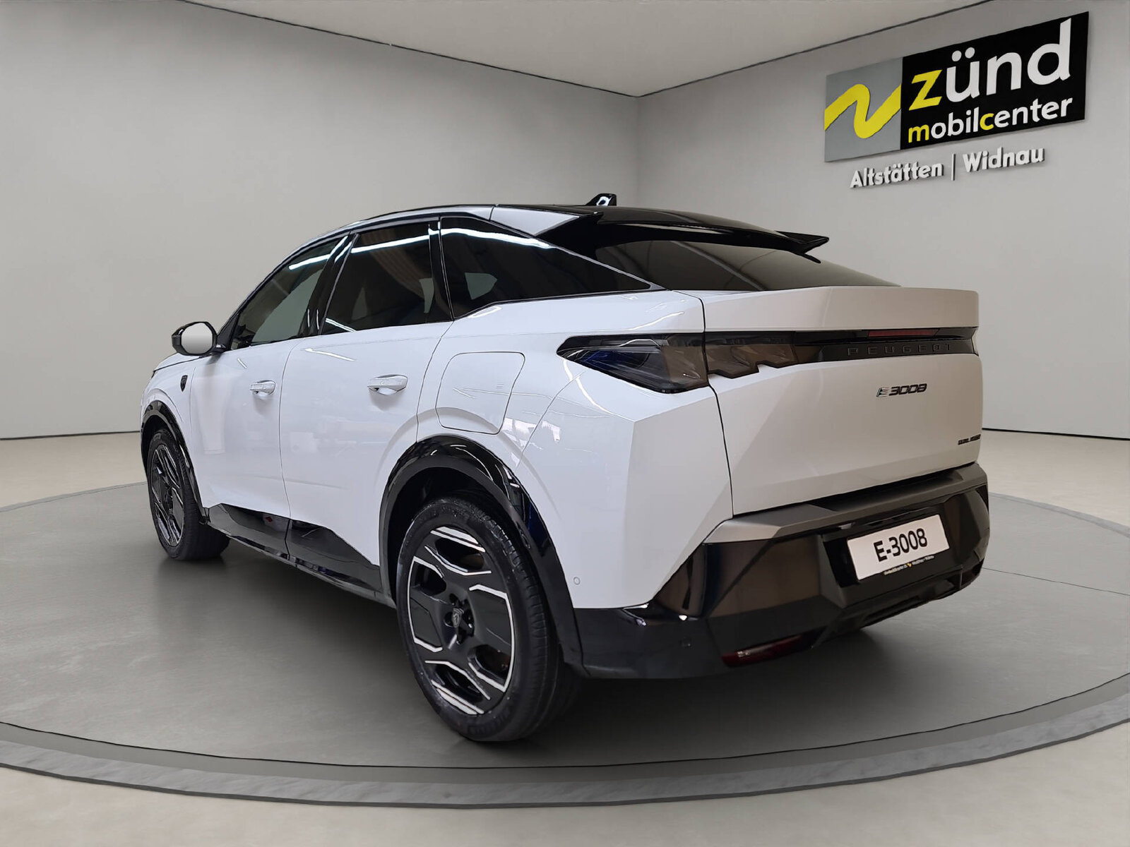PEUGEOT E-3008 Launch Edition 4x4, Electric, Ex-demonstrator, Automatic - 3