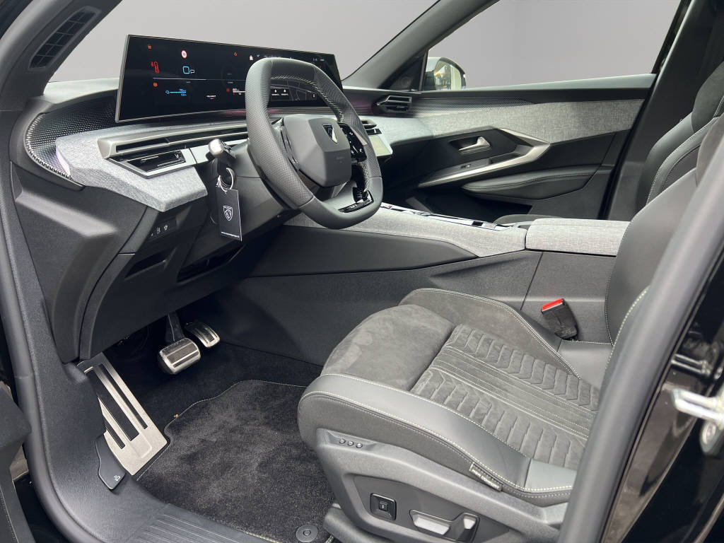 PEUGEOT 3008 1.6 Plug-in Hybrid GT, Plug-in-Hybrid Benzina/Elettrica, Auto dimostrativa, Automatico - 6