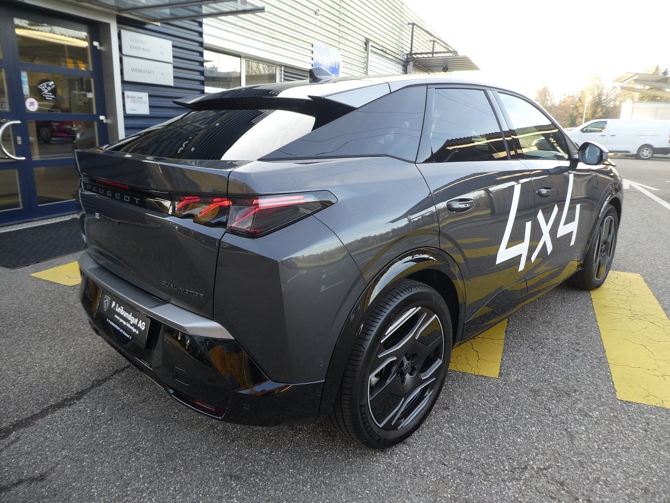 PEUGEOT 3008 E-Launch Edition AWD, Elektro, Vorführwagen, Automatik - 5