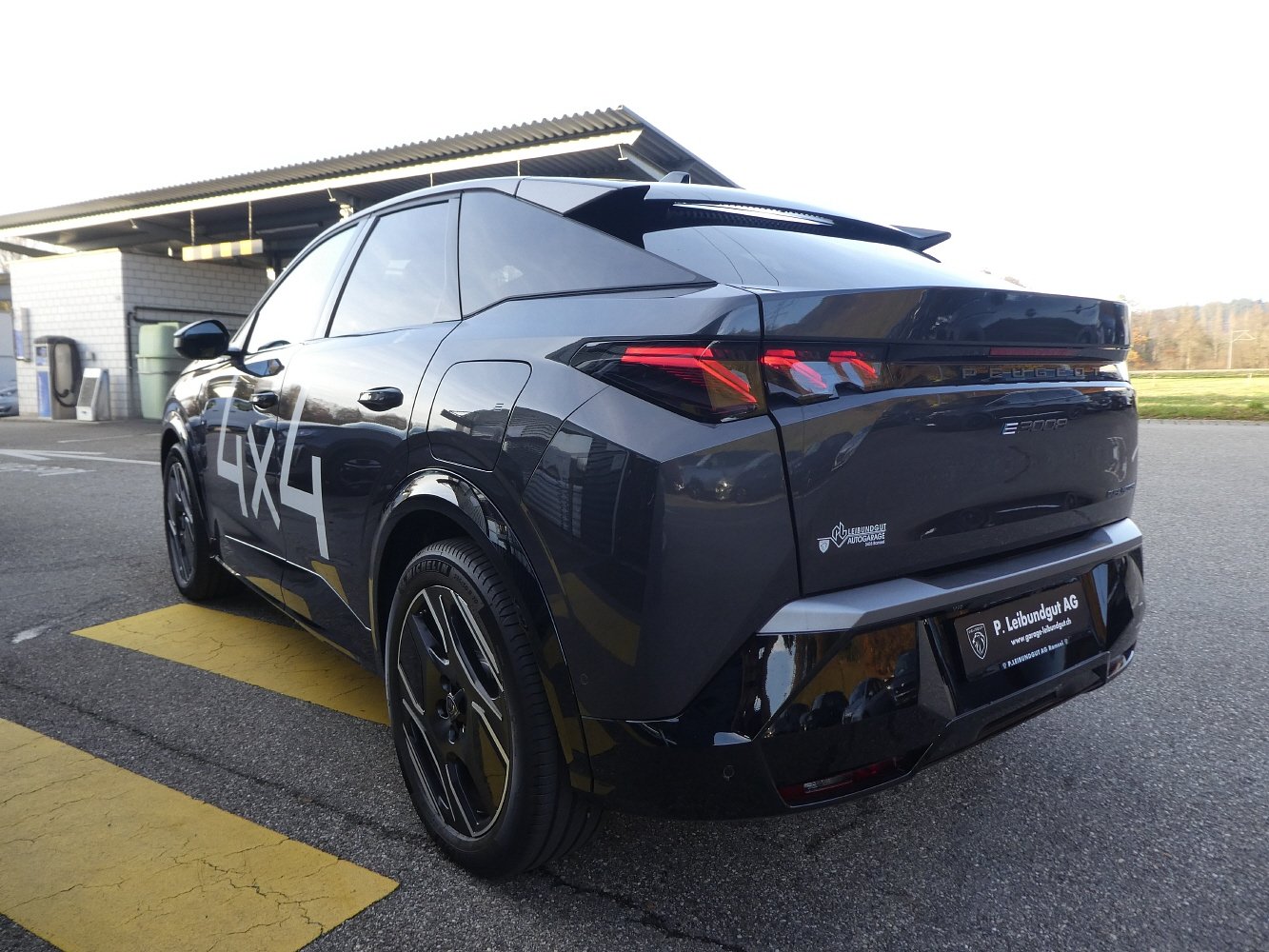 PEUGEOT 3008 E-Launch Edition AWD, Elektro, Vorführwagen, Automatik - 6