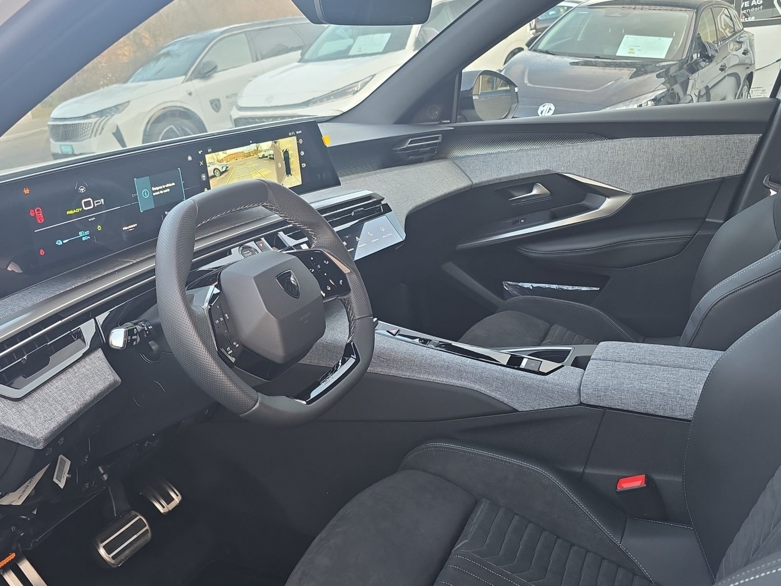PEUGEOT 3008 e-Launch Edition AWD, Electric, Ex-demonstrator, Automatic - 4