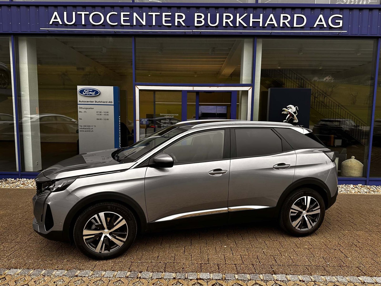 PEUGEOT 3008 1.2 PureTech Allure Pack 5 Jahre Garantie