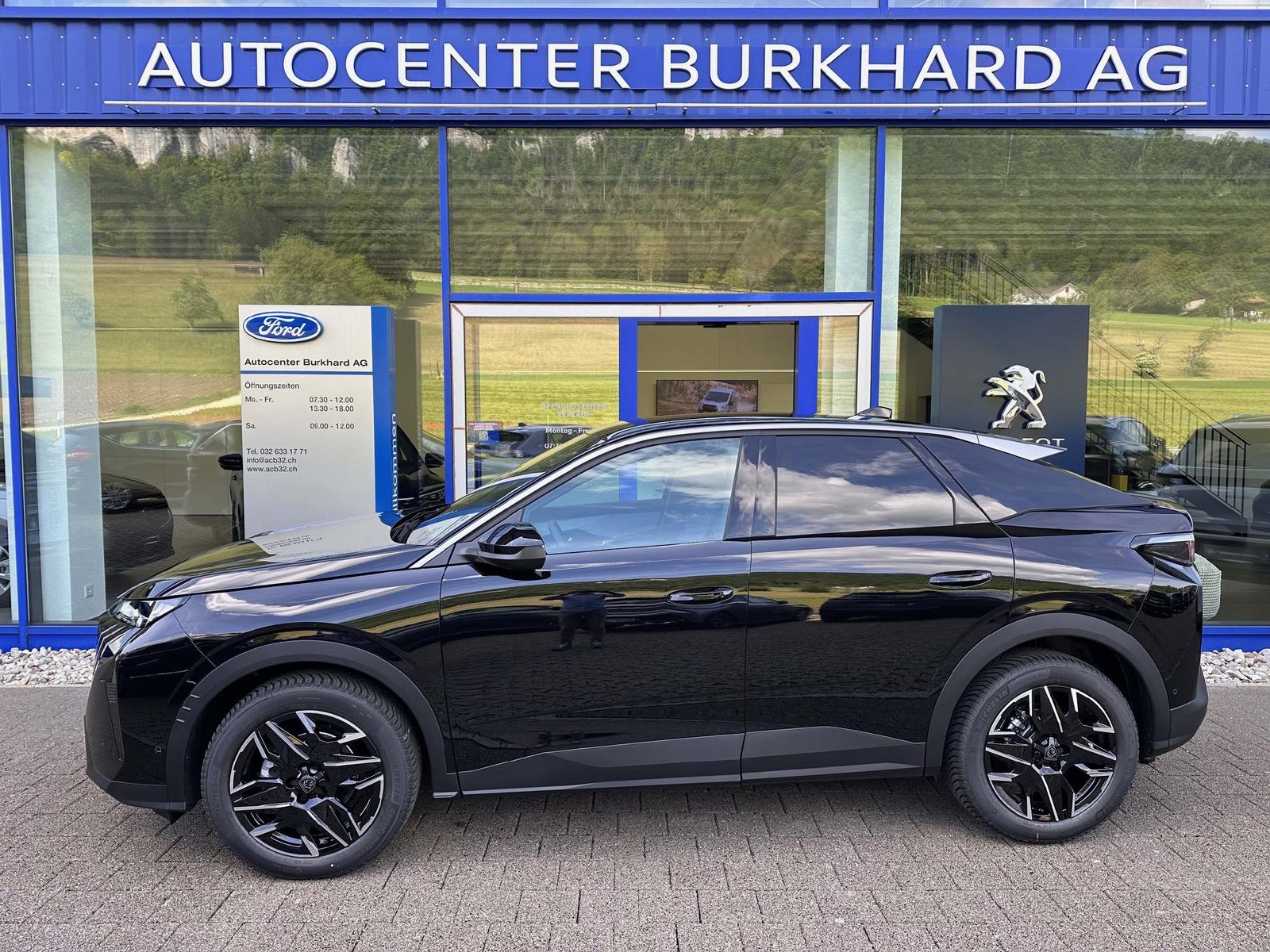 PEUGEOT 3008 1.2 Hybrid Allure Premium 8 Jahre Garantie