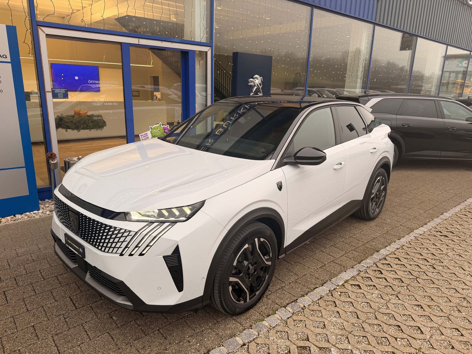 PEUGEOT 3008 1.6 Plug-in Hybrid GT I Leasing 0.9%, Hybride Rechargeable Essence/Électricité, Voiture de démonstration, Automatique - 2