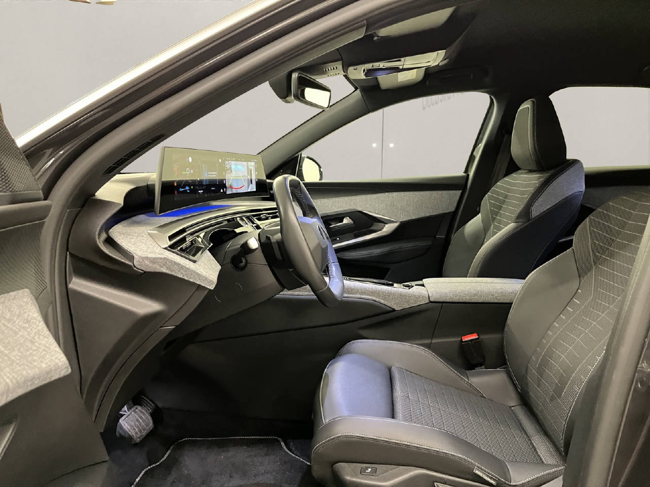 PEUGEOT 3008 e-Allure, Électrique, Voiture de démonstration, Automatique - 5