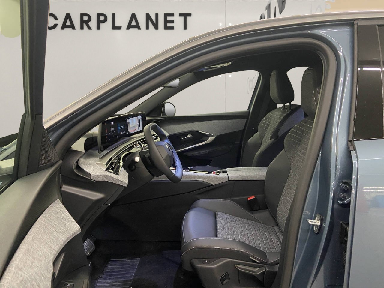 PEUGEOT 3008 1.2 Hybrid Allure, Hybride Léger Essence/Électricité, Voiture de démonstration, Automatique - 5