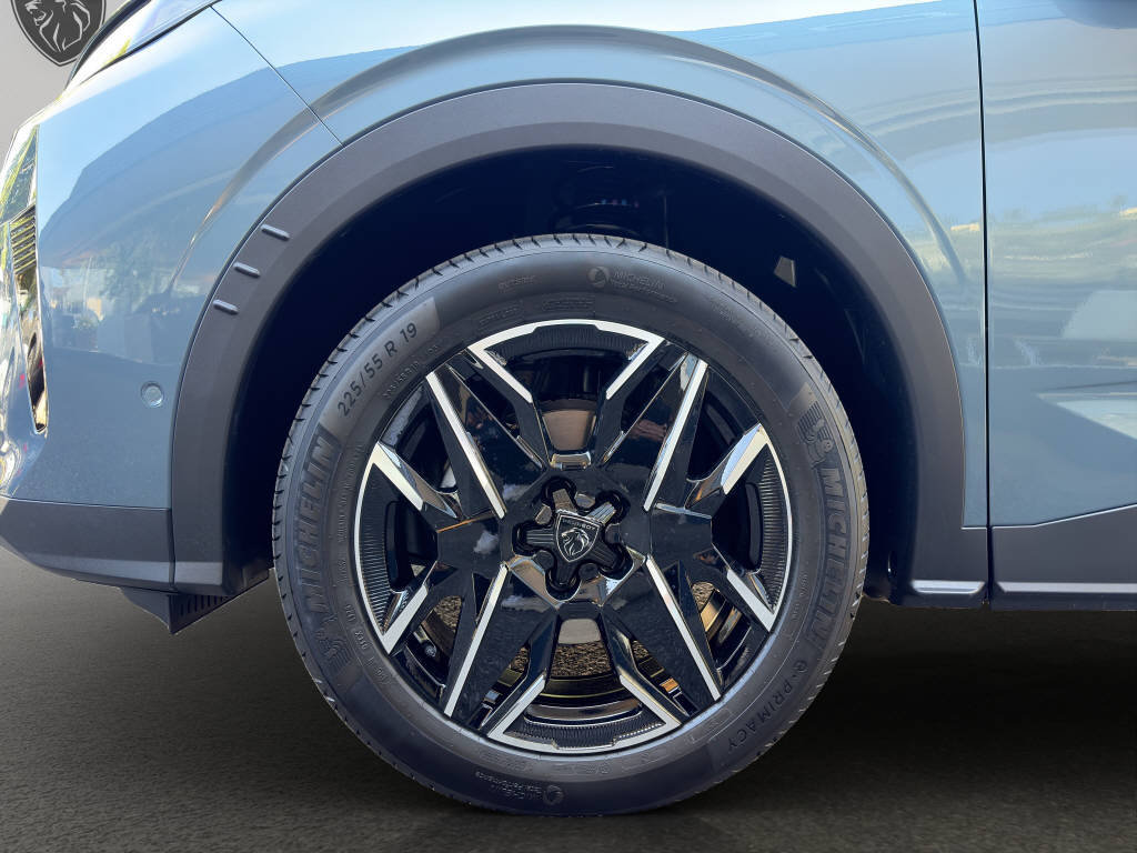 PEUGEOT 3008 1.2 Hybrid Allure Premium, Mild-Hybrid Petrol/Electric, Ex-demonstrator, Automatic - 6