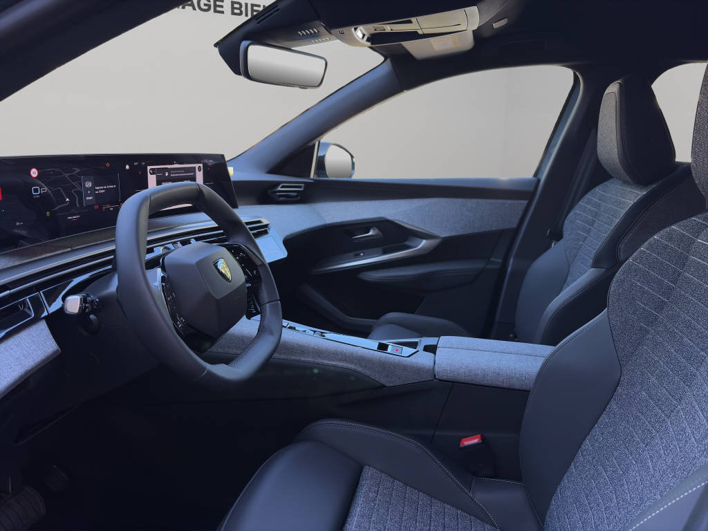 PEUGEOT 3008 1.2 Hybrid Allure Premium, Mild-Hybrid Petrol/Electric, Ex-demonstrator, Automatic - 7