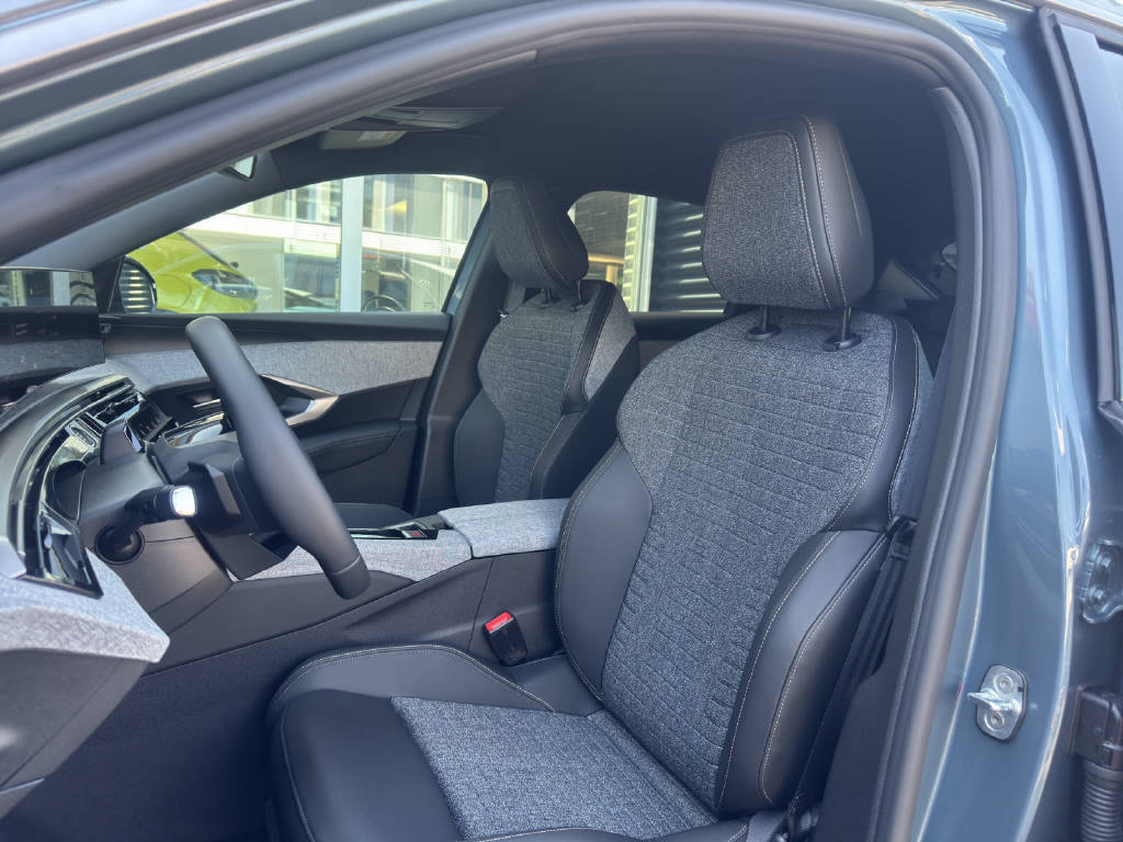 PEUGEOT 3008 1.2 Hybrid Allure Premium, Mild-Hybrid Benzin/Elektro, Vorführwagen, Automatik - 5