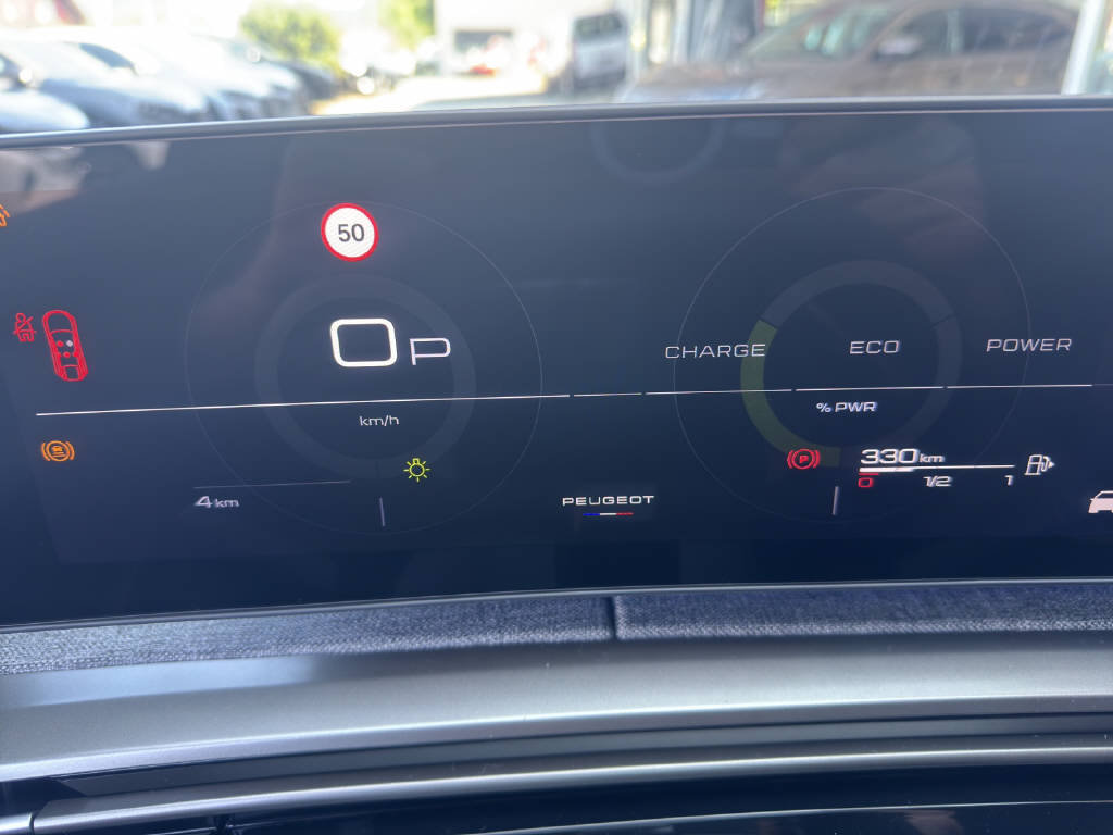 PEUGEOT 3008 1.2 Hybrid Allure Premium, Mild-Hybrid Benzin/Elektro, Vorführwagen, Automatik - 6