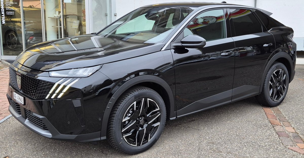 PEUGEOT 3008 136 e-DCS Allure / Helvetia