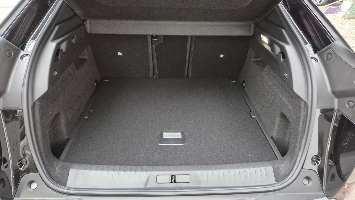 PEUGEOT 3008 136 e-DCS Allure / Helvetia, Essence, Voiture nouvelle, Automatique - 6