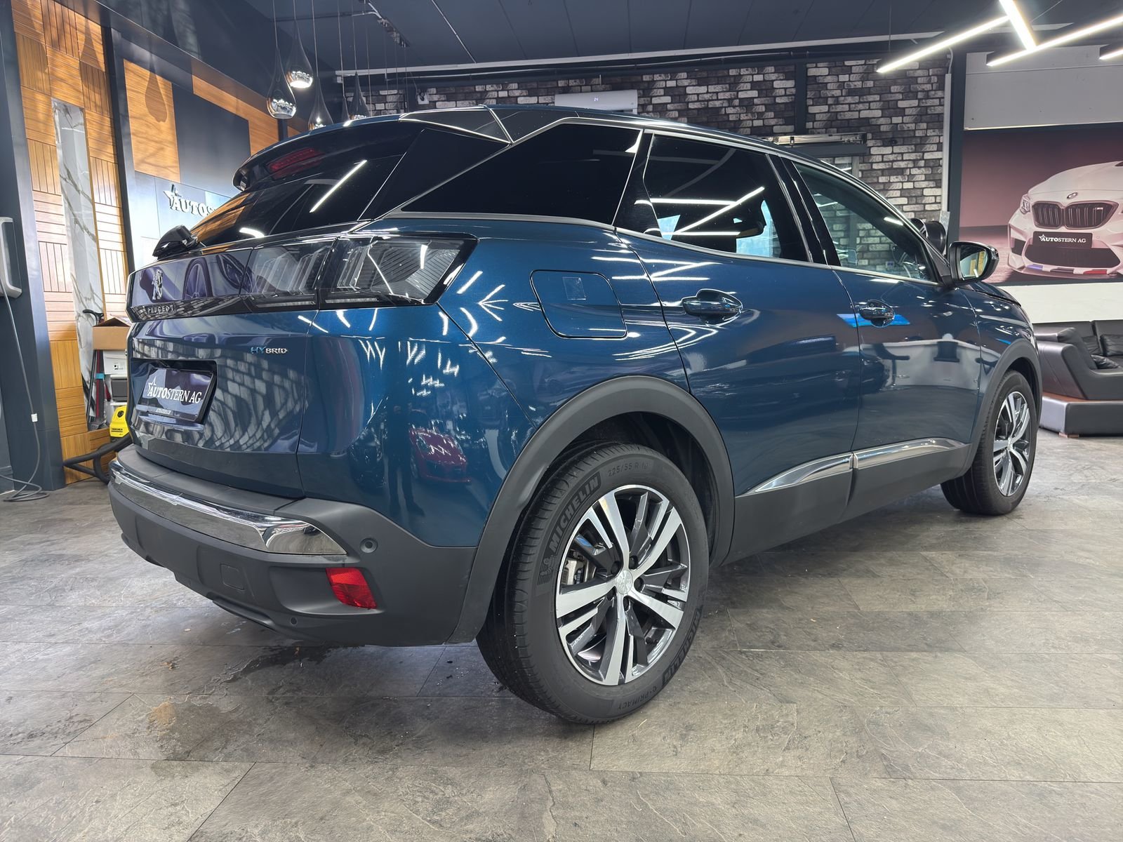 PEUGEOT 3008 180e Hybrid2 Allure Pack EAT8, Plug-in-Hybrid Petrol/Electric, Second hand / Used, Automatic - 4