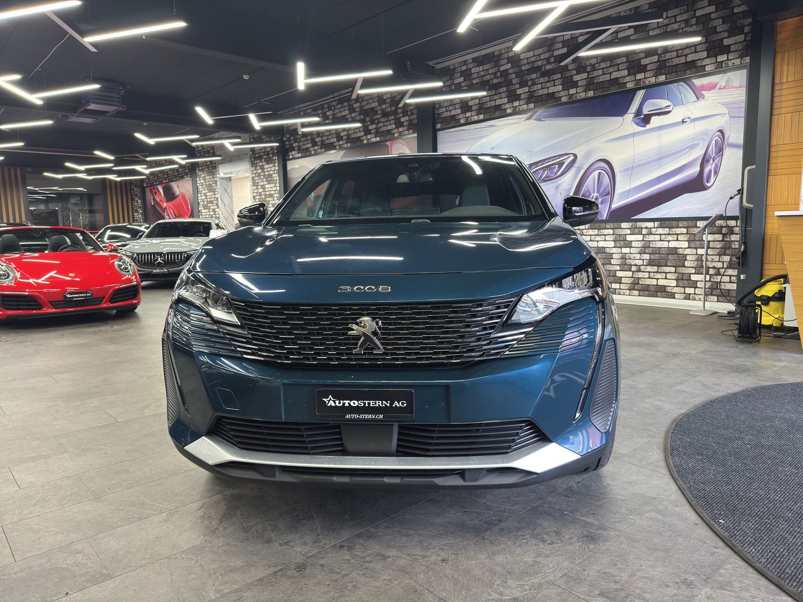 PEUGEOT 3008 1.2 PureTech Active Pack, Benzin, Occasion / Gebraucht, Handschaltung - 2