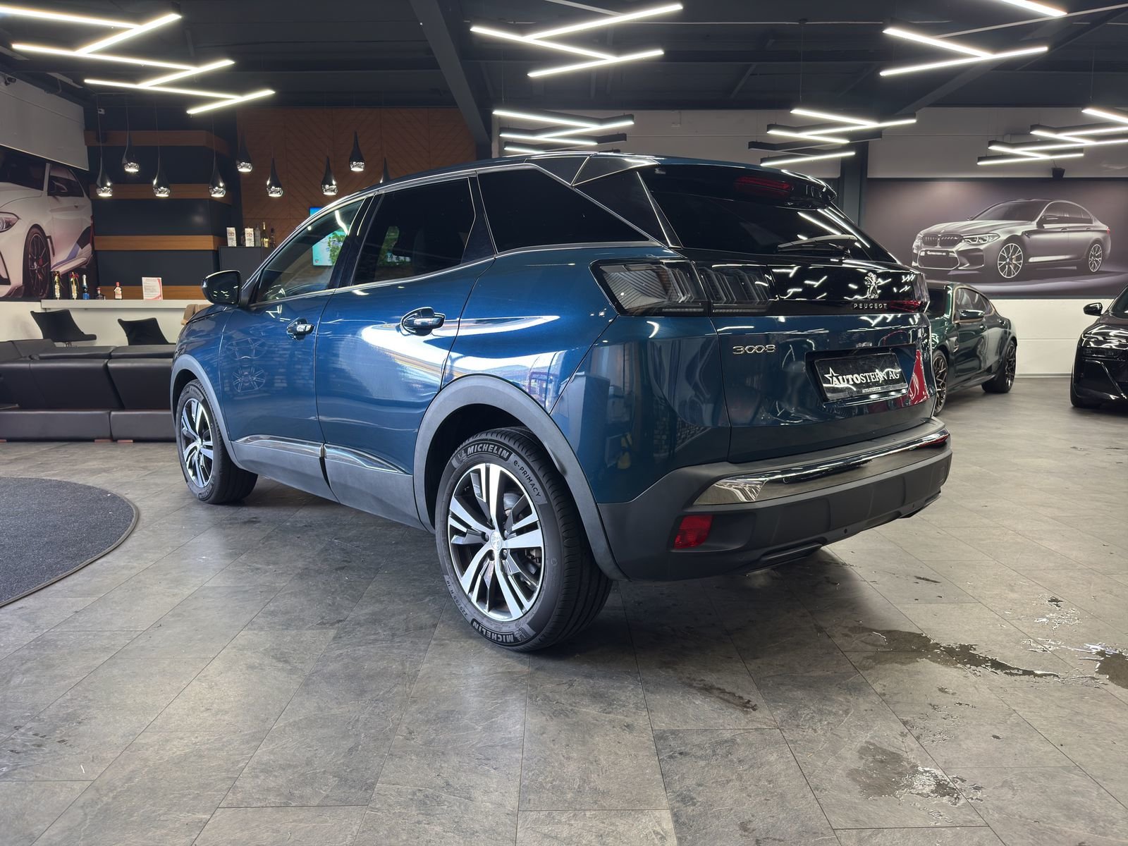 PEUGEOT 3008 1.2 PureTech Active Pack, Benzin, Occasion / Gebraucht, Handschaltung - 7