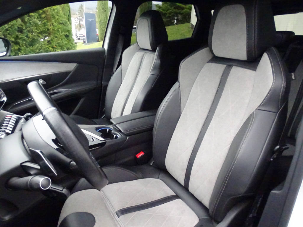 PEUGEOT 3008 1.6 Plug-in Hybrid4 GT, Plug-in-Hybrid Petrol/Electric, Second hand / Used, Automatic - 5