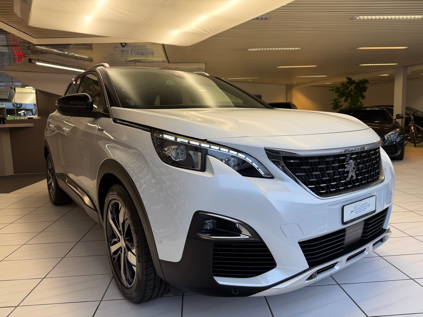 PEUGEOT 3008 1.6 BlueHDi GT Line EAT, Diesel, Second hand / Used, Automatic - 4