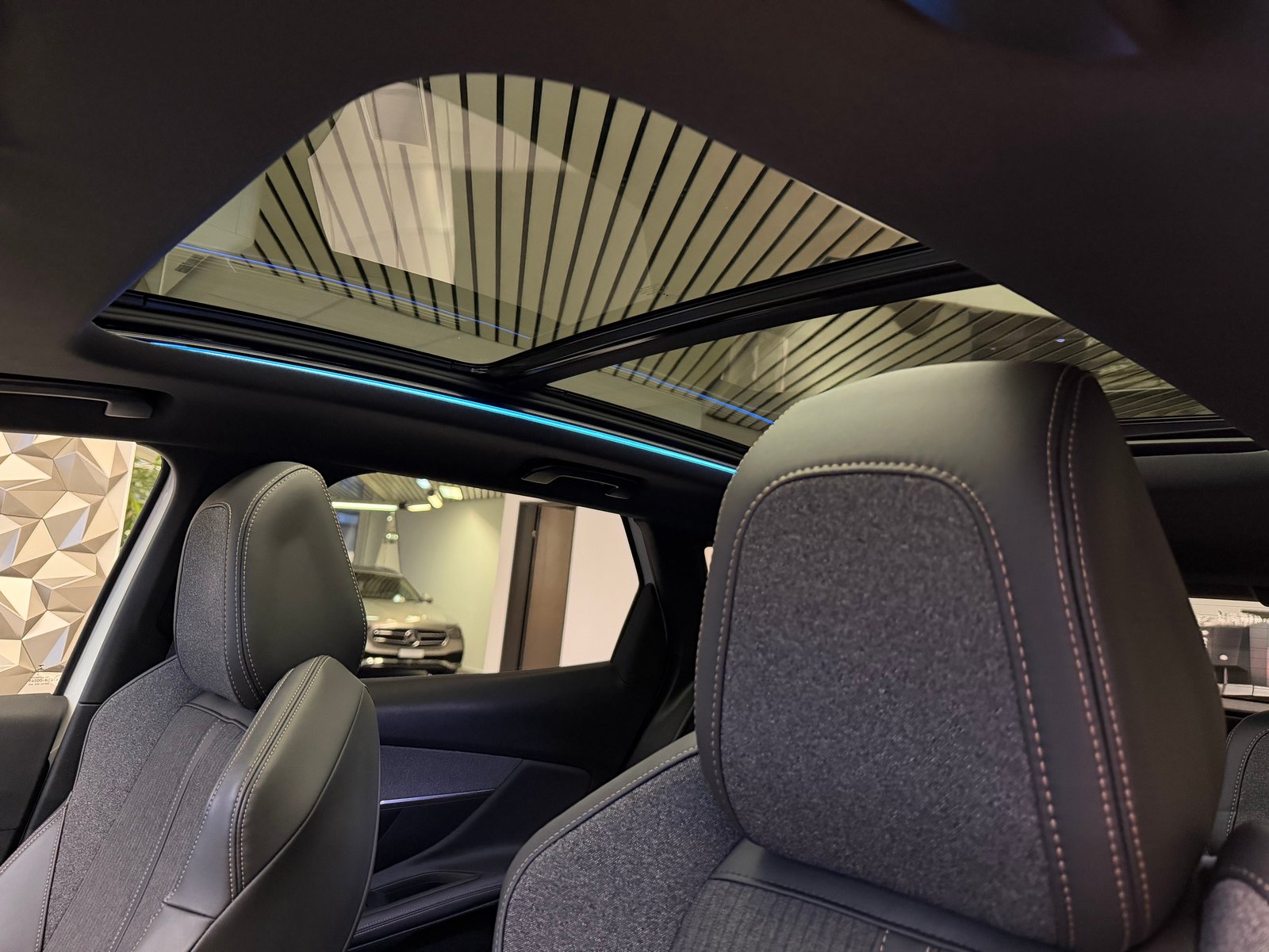 PEUGEOT 3008 1.6 BlueHDi GT Line EAT, Diesel, Second hand / Used, Automatic - 7