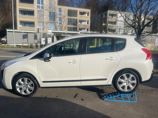 PEUGEOT 3008 1.6 VTi Sport, Petrol, Second hand / Used, Manual - 3