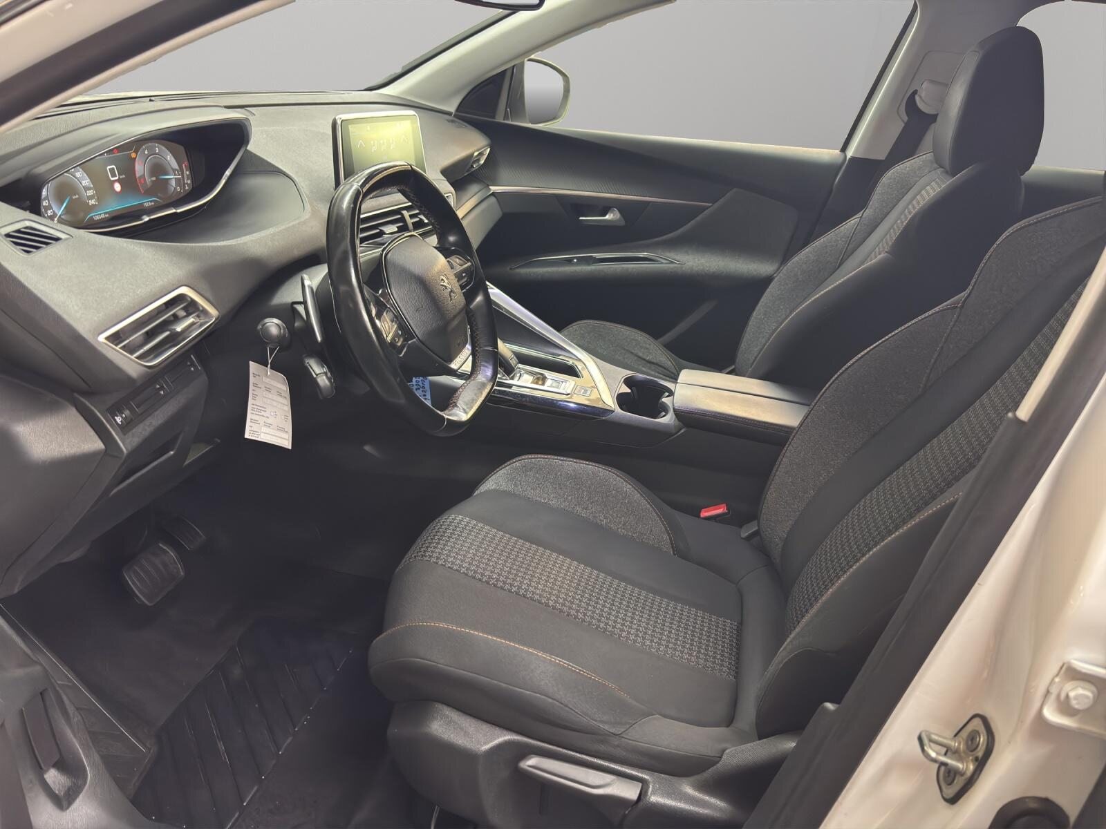 PEUGEOT 3008 1.6 BlueHDi Active, Diesel, Occasion / Utilisé, Automatique - 6