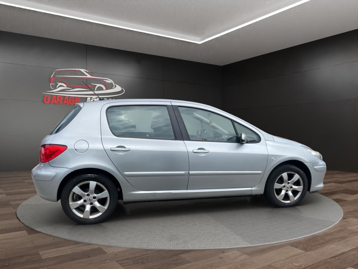 PEUGEOT 307 2.0 16V Platinum Edition, Petrol, Second hand / Used, Manual - 7