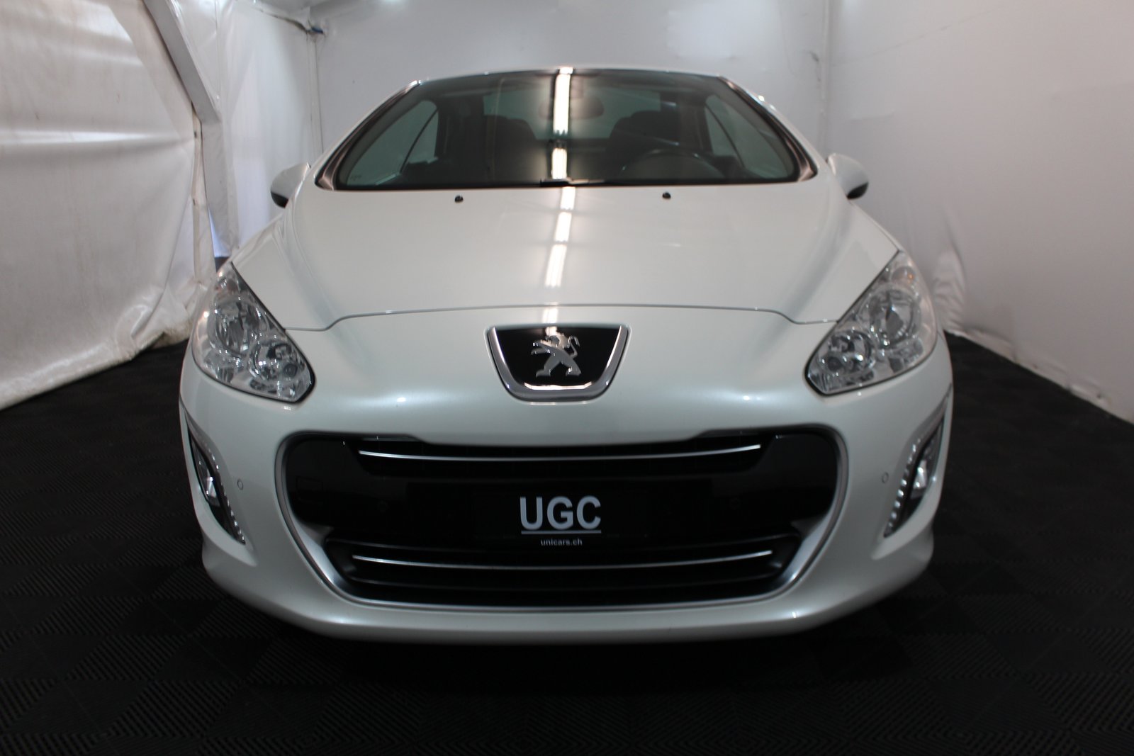 PEUGEOT 308 CC 2.0 HDI 163 Allure, Diesel, Second hand / Used, Manual - 2