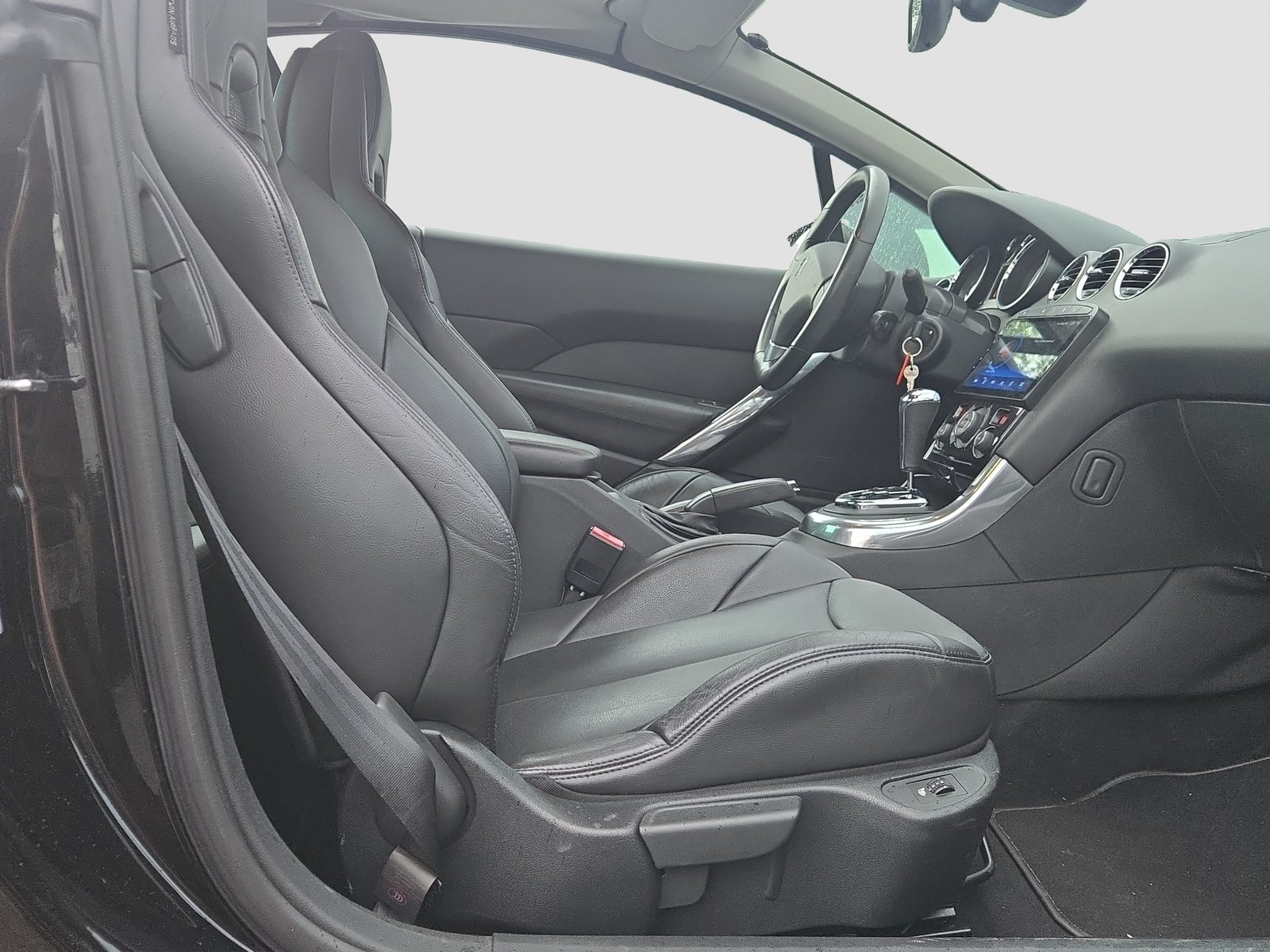 PEUGEOT 308 CC 1.6 16V Turbo Platinum Automatic, Essence, Occasion / Utilisé, Automatique - 6