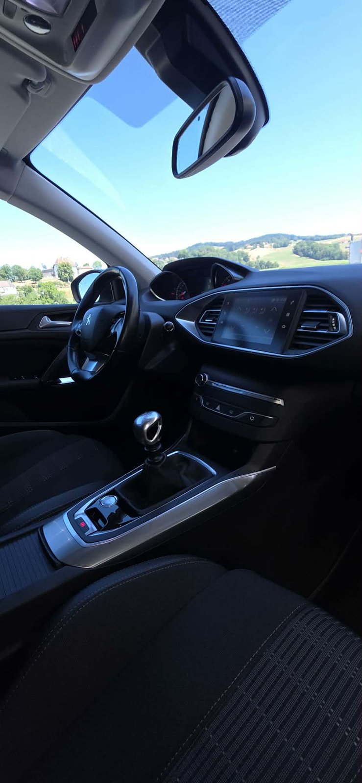 PEUGEOT 308 1.2 i STT, Benzin, Occasion / Gebraucht, Automatik - 6
