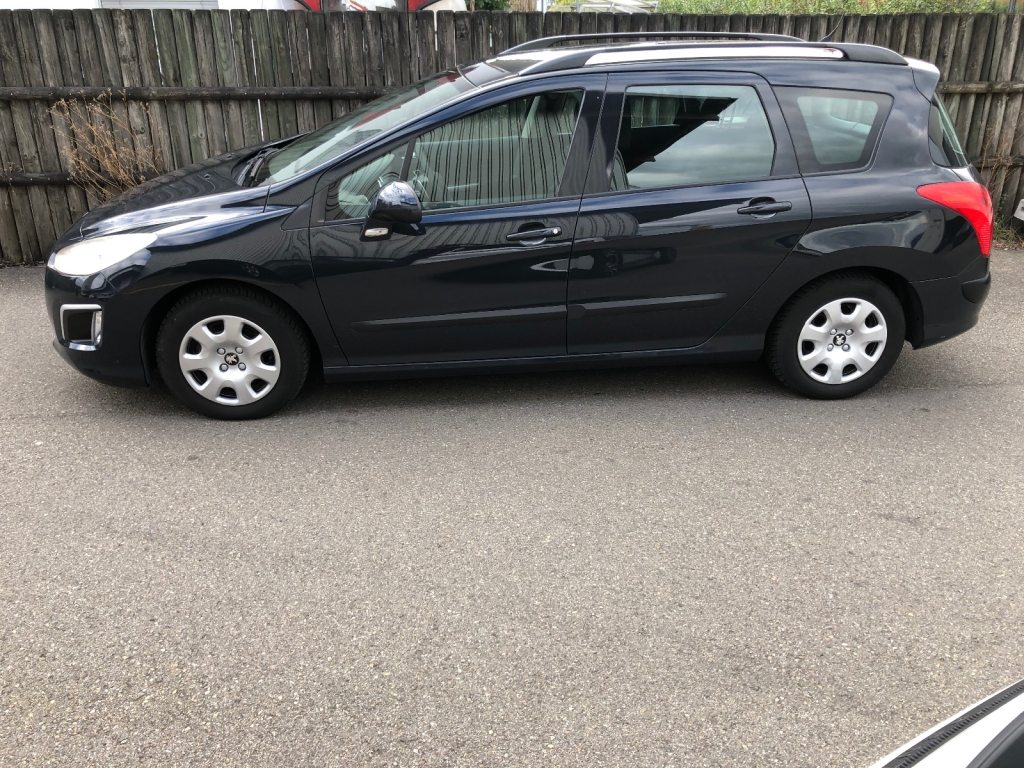 PEUGEOT 1.6 e-HDI 112 Access EGS
