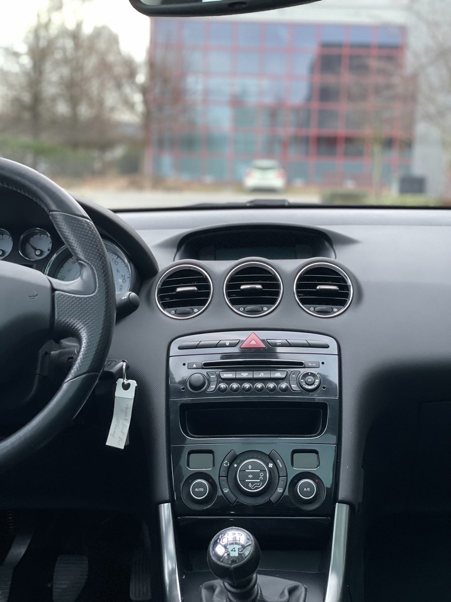 PEUGEOT 308 SW 1.6 16V Turbo Sport Pack, Benzin, Occasion / Gebraucht, Handschaltung - 2
