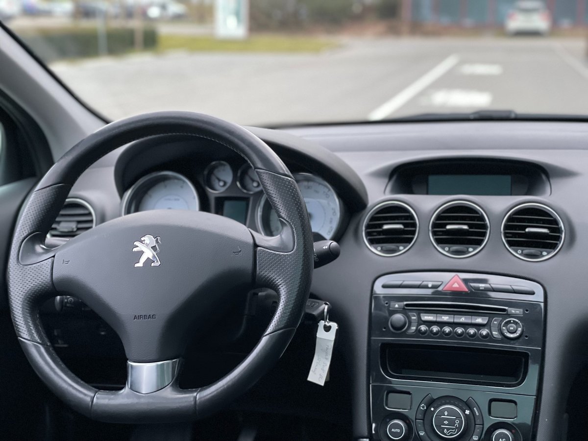 PEUGEOT 308 SW 1.6 16V Turbo Sport Pack, Benzin, Occasion / Gebraucht, Handschaltung - 4