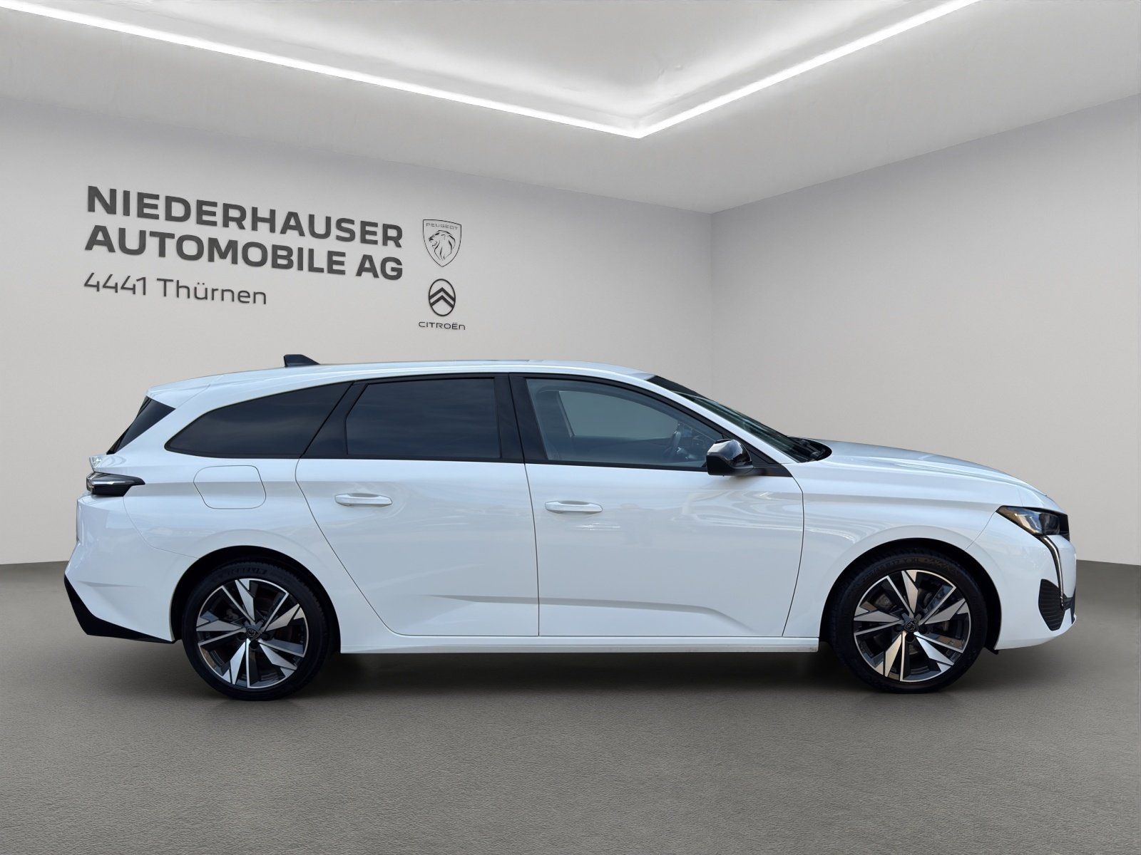 PEUGEOT 308 SW 1.5 BlueHDi Allure Pack, Diesel, Occasion / Gebraucht, Automat - 2