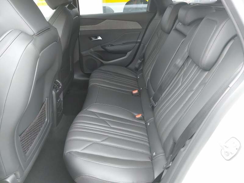 PEUGEOT 308 SW 1.2 PureTech Allure Pack, Benzin, Occasion / Gebraucht, Automatik - 6